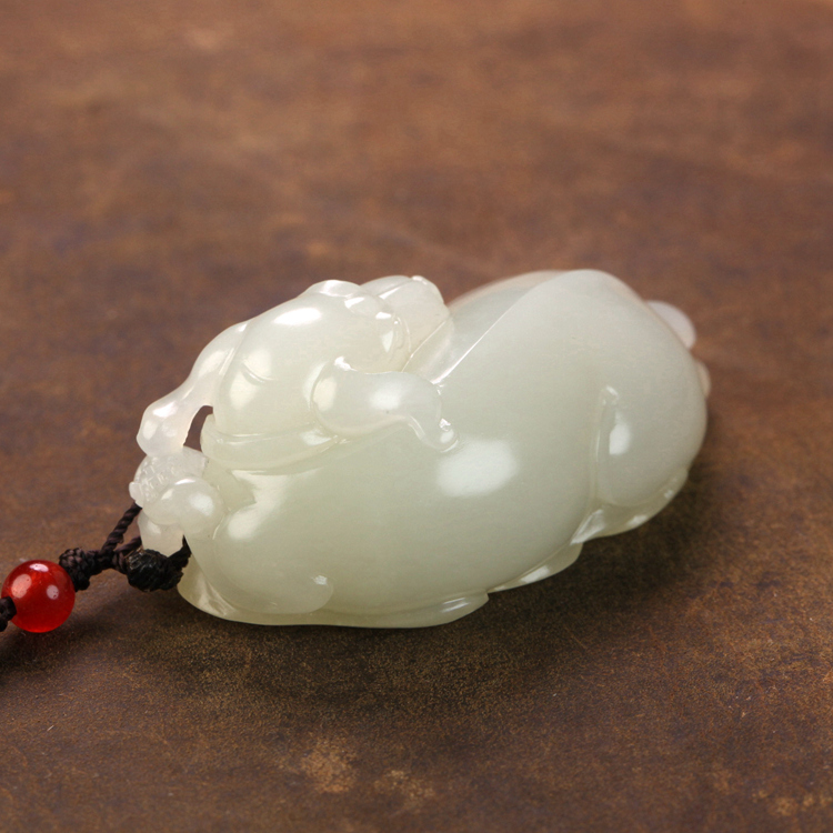 高守亮新疆和田玉籽料旺财守业挂件43.1g来自和田玉_新疆 .